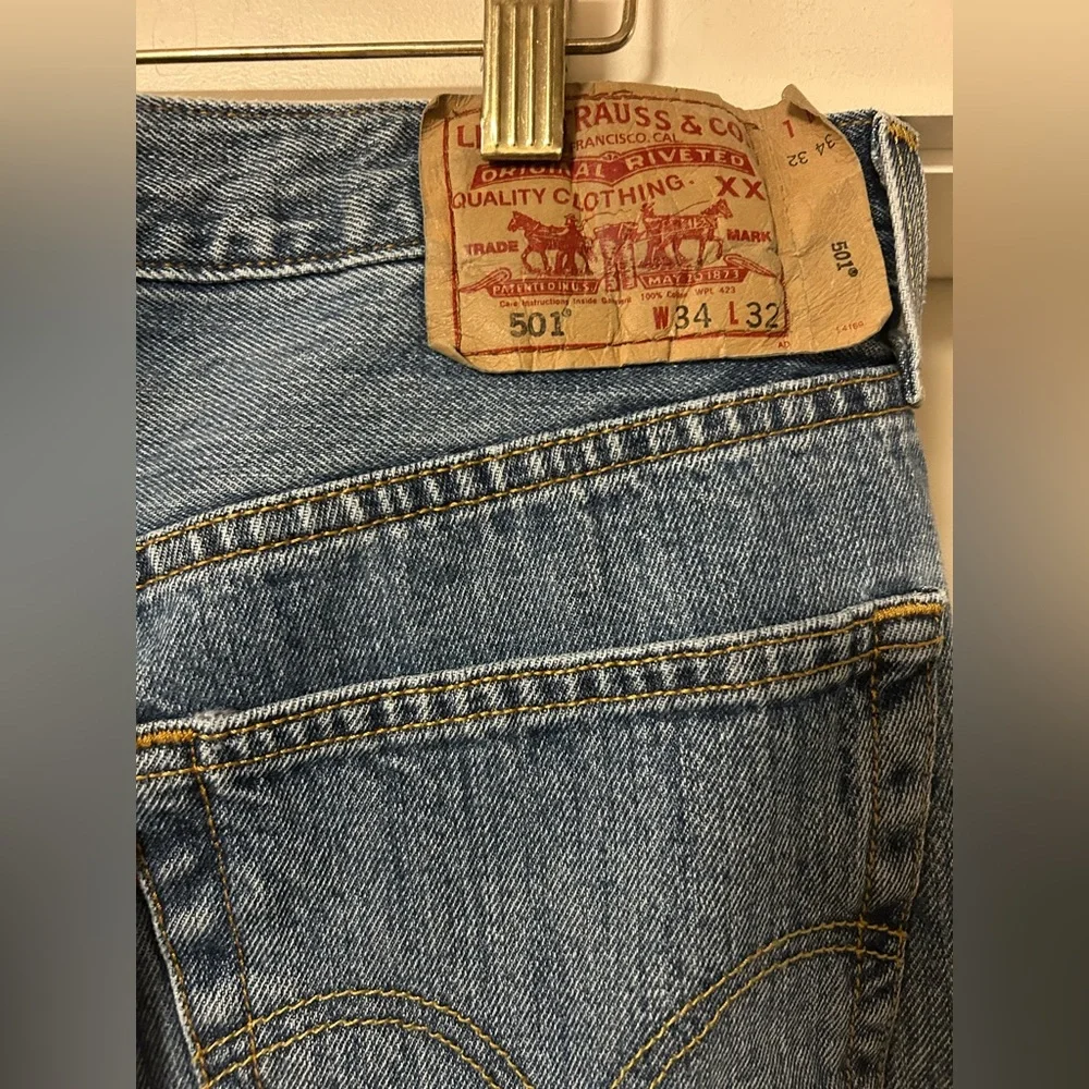 Levi’s‎ 501 Classic Button Fly Jeans. 34x32.